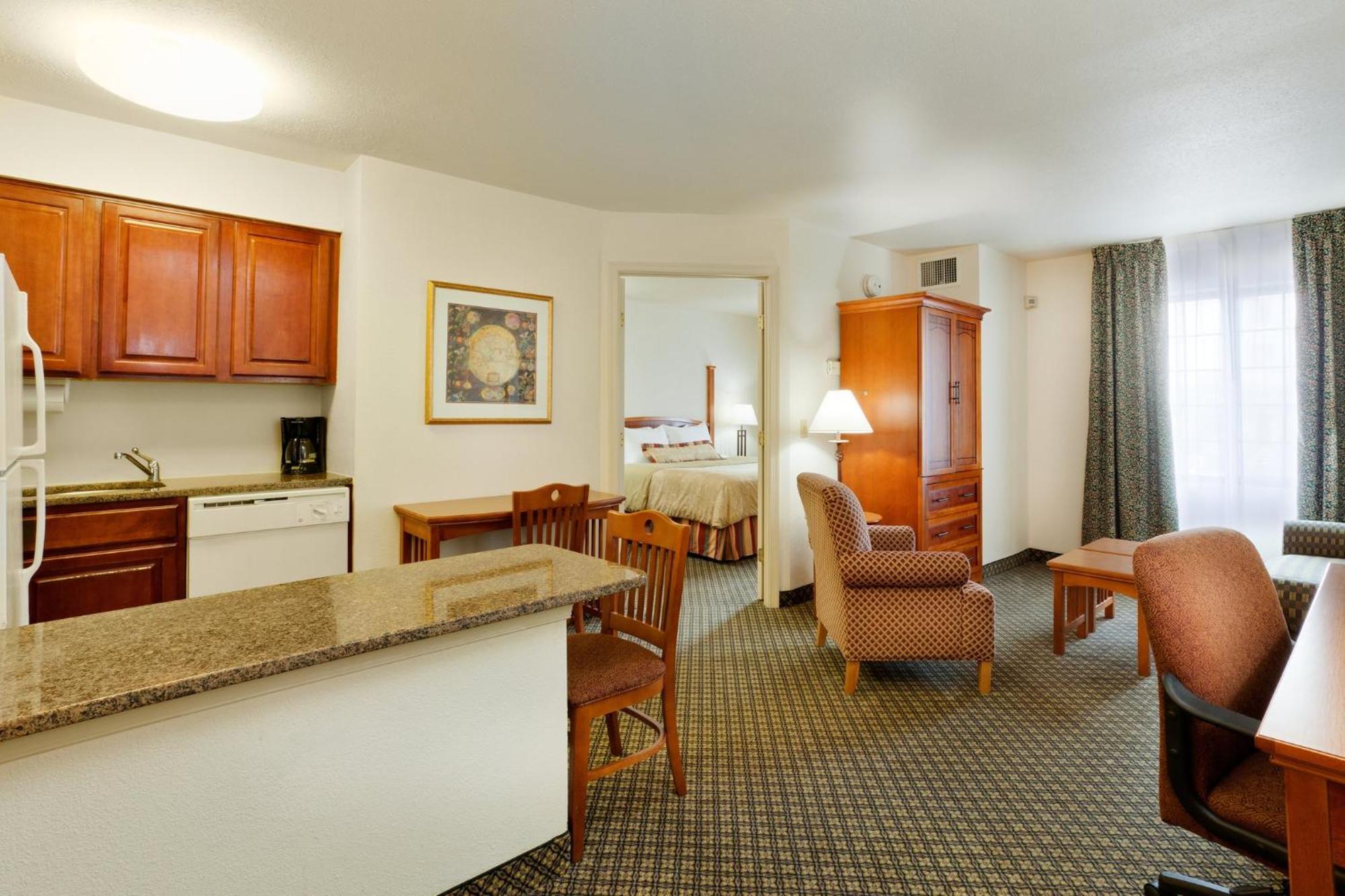 Staybridge Suites Allentown Airport Lehigh Valley By Ihg Exterior photo