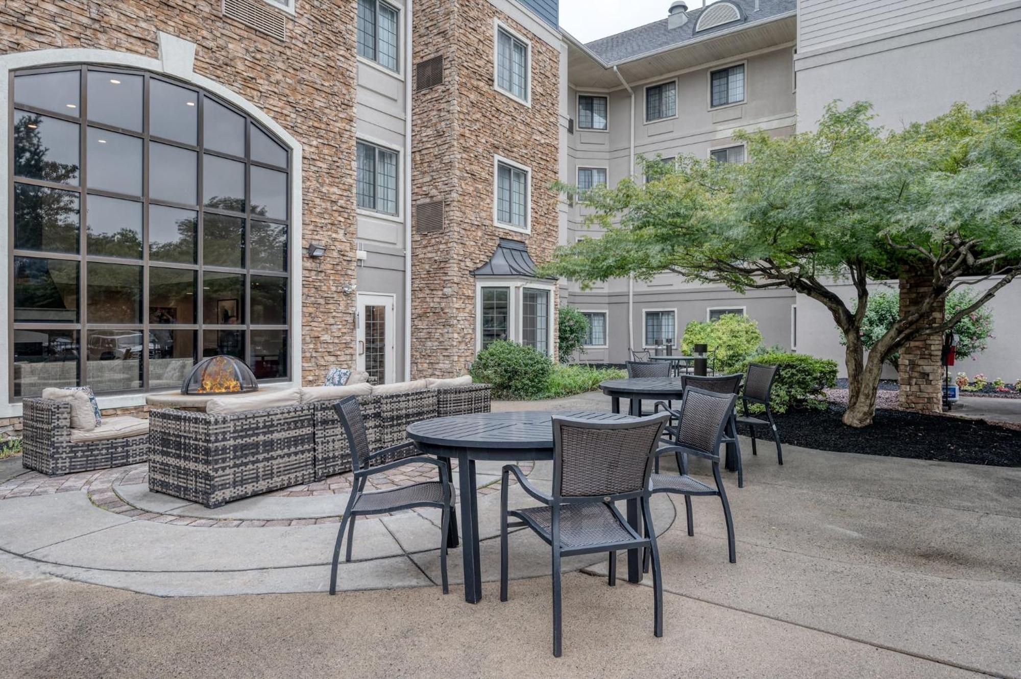 Staybridge Suites Allentown Airport Lehigh Valley By Ihg Exterior photo