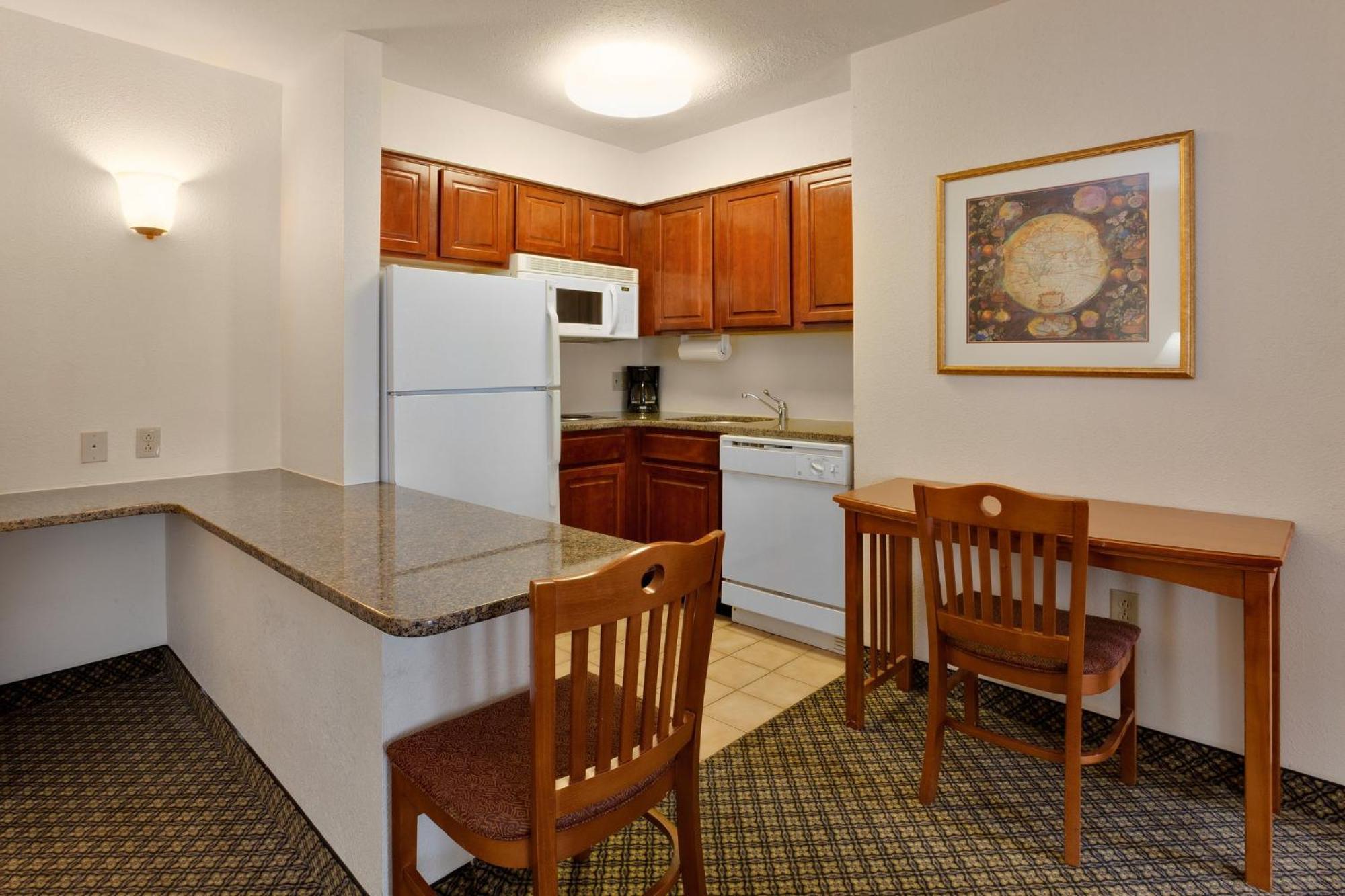Staybridge Suites Allentown Airport Lehigh Valley By Ihg Exterior photo
